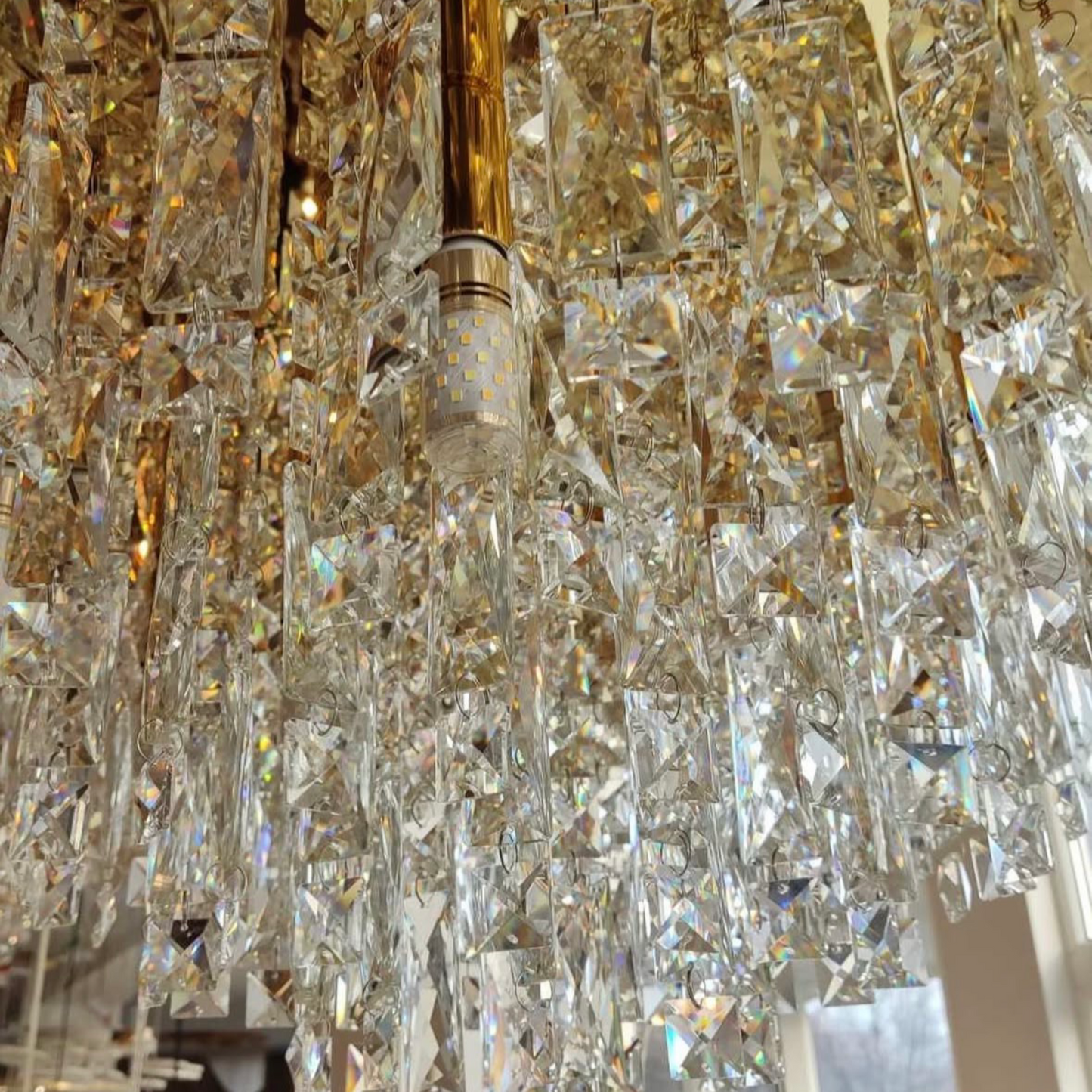 Viva Luce Vinci D60 Chandelier
